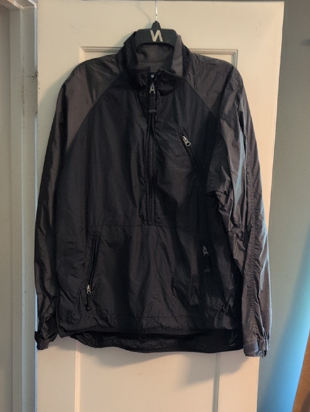 GAP Black Men's Half-Zip Windbreaker